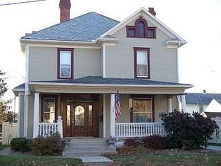 1st image of 229 N Cherry St