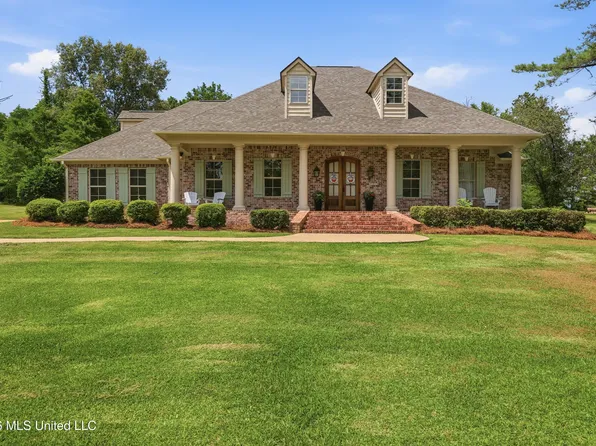 5570 Williamson Rd, Clinton, MS 39056