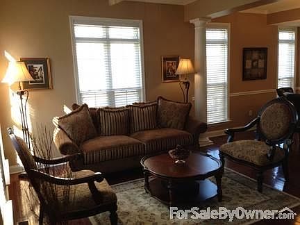 4th image of 3169 Woodsedge Dr