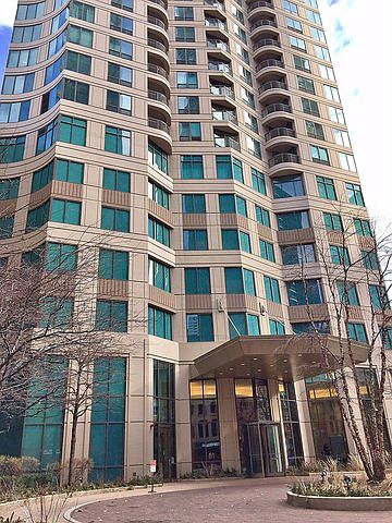 1st image of 400 N La Salle Dr APT 1307