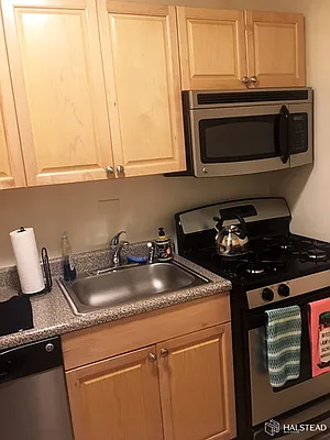 Rented by Halstead Real Estate | media 4