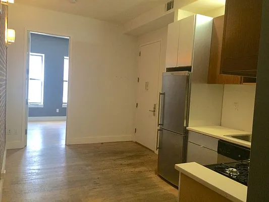 Rented by Loom Group | media 10