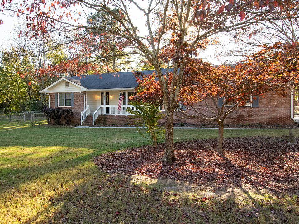 1st image of 2268 Valley Creek Cir