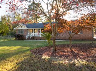 2268 Valley Creek Cir, Snellville, GA 30078