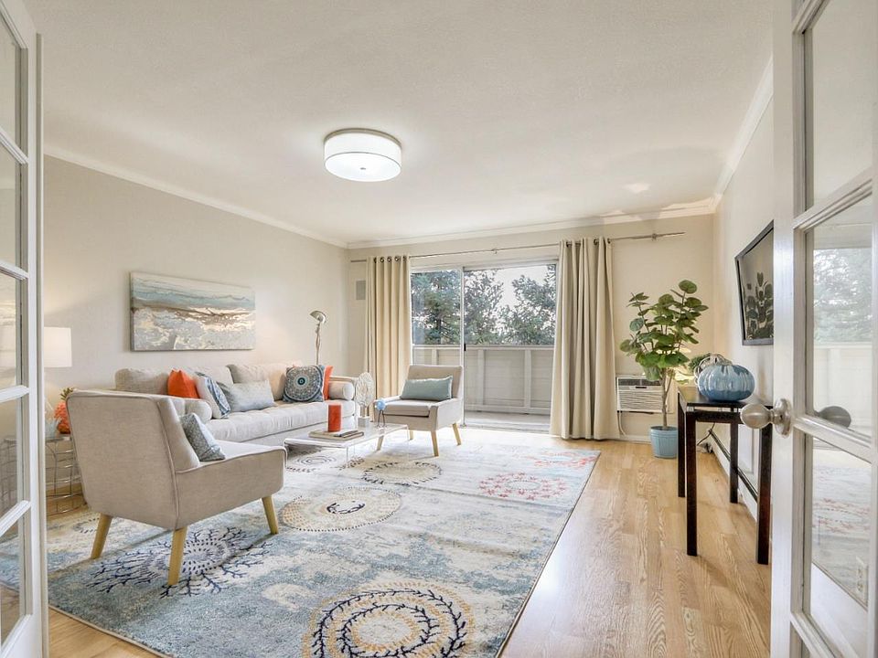 1st image of 1031 Crestview Dr APT 318