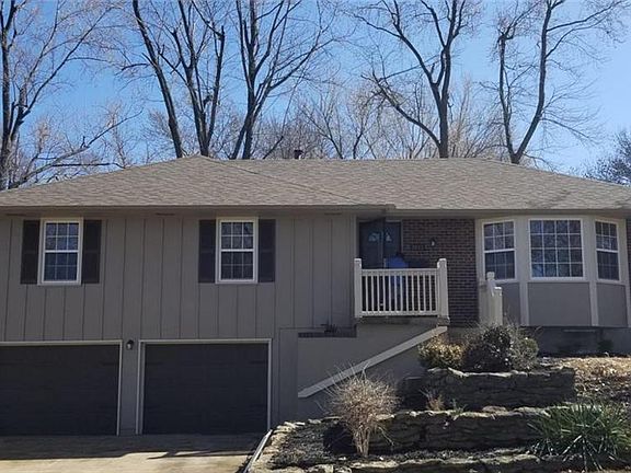 3rd image of 3615 Bridge Manor Dr
