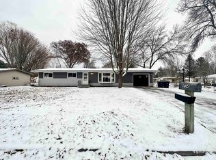 934 S Cleveland St, Shawano, WI 54166