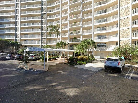 5th image of 3507 Oaks Way APT 505