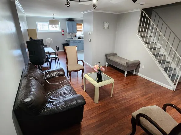 581 Raritan St, Camden, NJ 08105