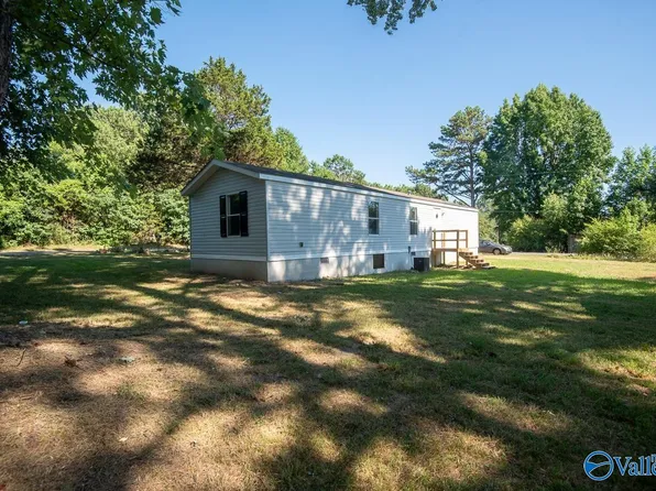 10819 Mayberry Rd, Tanner, AL 35671