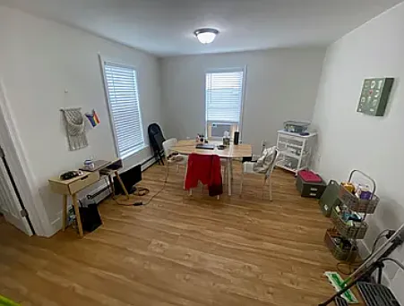 69 Florence St #1 — Photo 8
