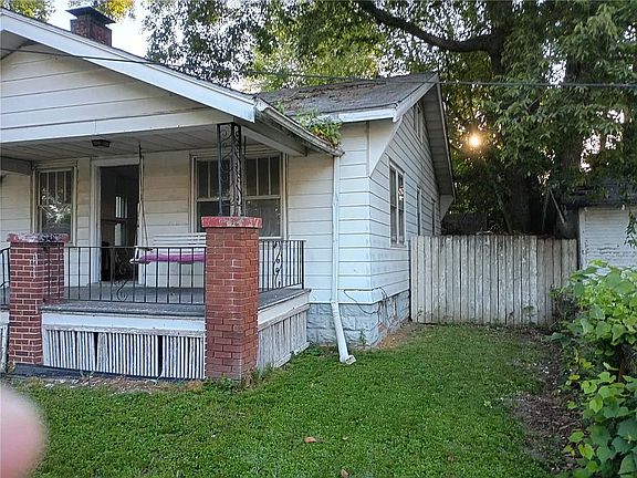 3rd image of 138 S 18th St