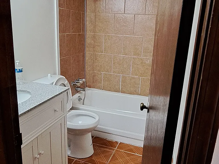 5513 Hadrian Ct — Photo 3