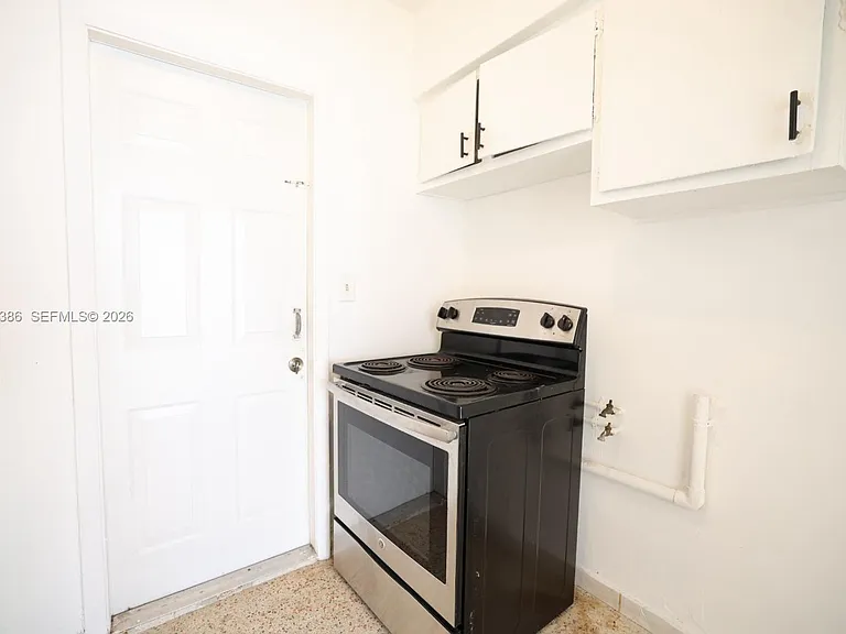 800 83rd St #2 — Photo 2