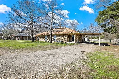 223 E Pritchard Ln Photo 1
