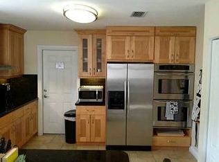 6901 SW 104th Ct, Miami, FL 33173