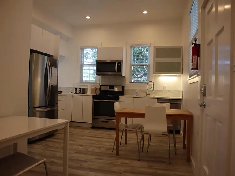 1601 Milvia St — Photo 20