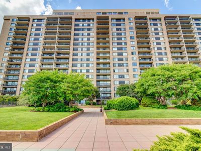 3709 S George Mason Dr APT 810, Falls Church, VA, 22041