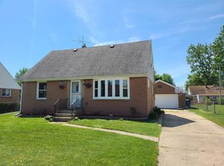 7721 Suburban Ln, Bridgeview, IL 60455