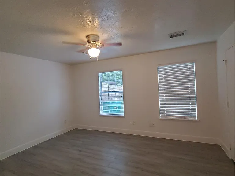 5319 Cherie Crest Ct — Photo 16