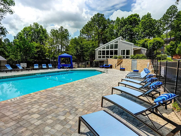700 Riverchase Apartments — Photo 42