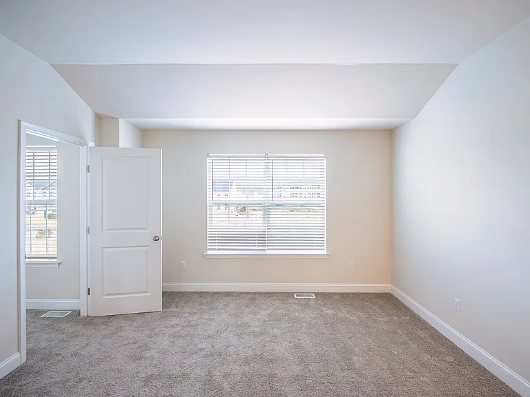 Enclave at Millwood — Photo 14