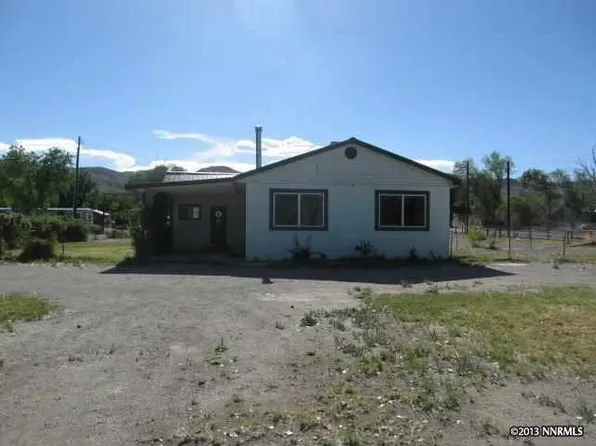 745 River Ave, Yerington, NV 89447