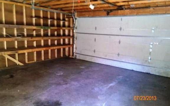 4th image of 1101 6th St E