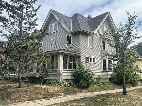 2nd image of 1754 Hague Ave #1754
