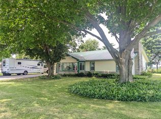 4620 W Pearl City Rd, Freeport, IL 61032