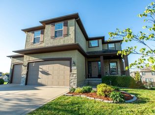 1814 Cayhill Ct, Warrensburg, MO 64093