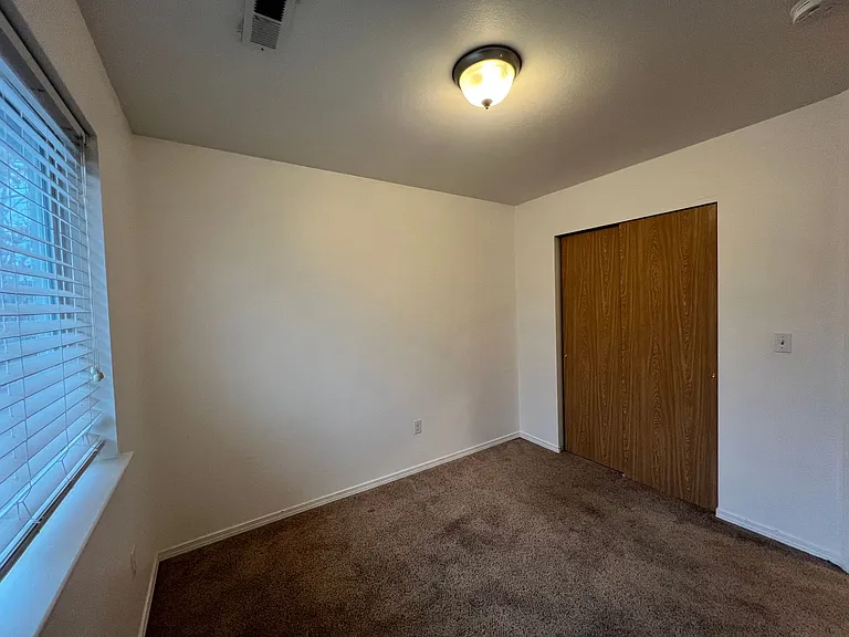 1620 W Lee St #3 — Photo 12