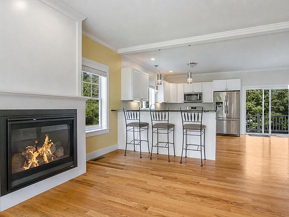 4th image of 1 Sagamore Lane #1