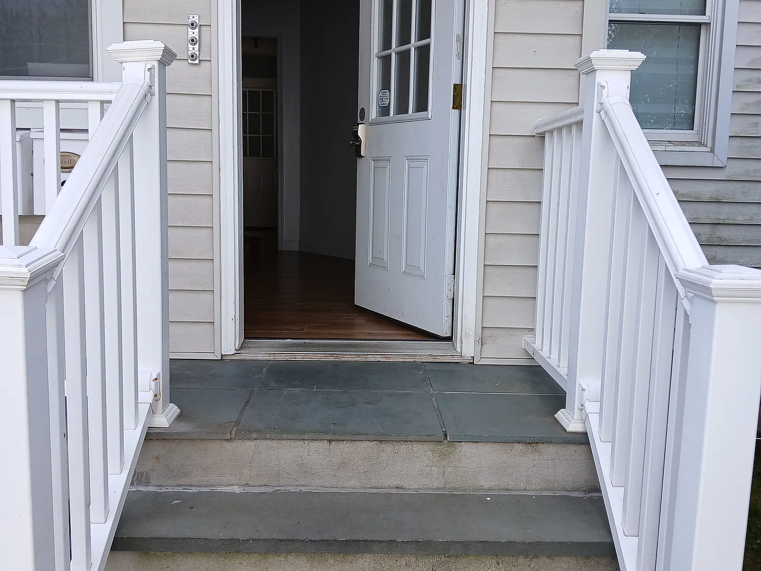 2 bed, $3,300 — Photo 1