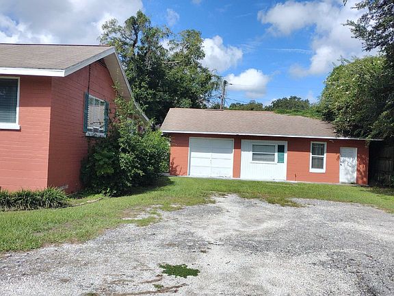 2nd image of 2815 Cleveland Heights Blvd
