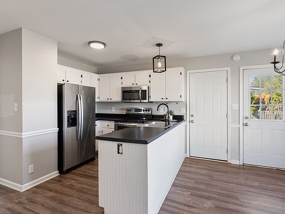 5th image of 1253 Archwood Dr