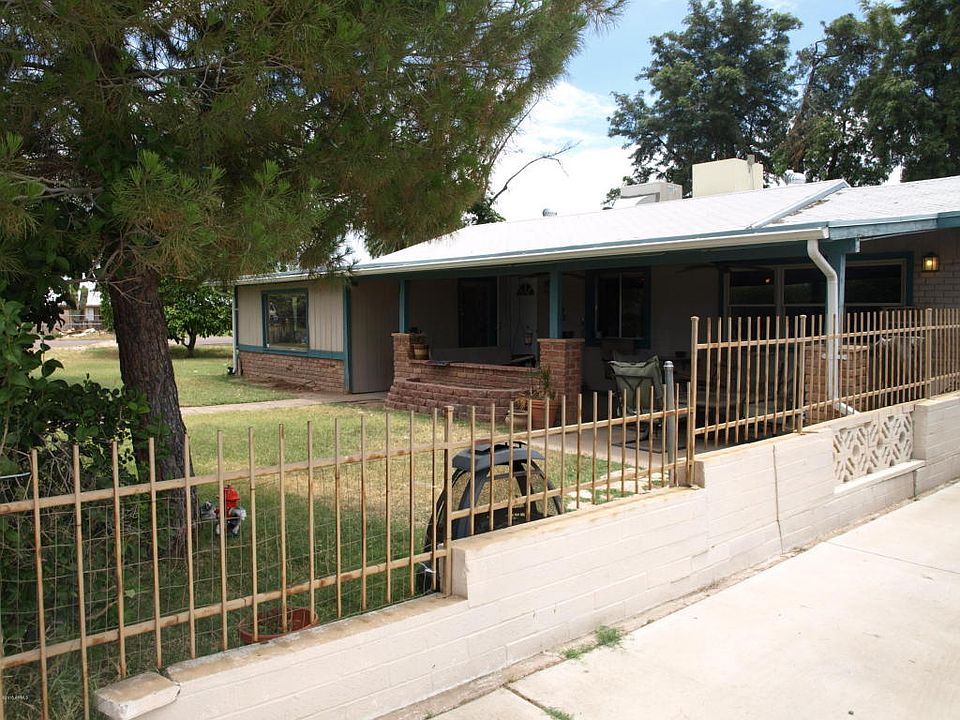 1st image of 2939 E Grovers Ave