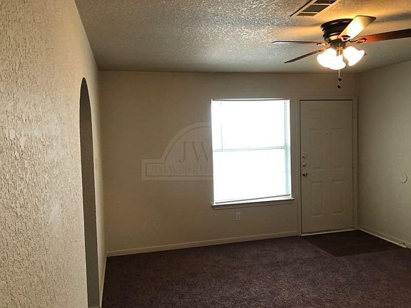 3rd image of 1600 Dugger Cir #168072028