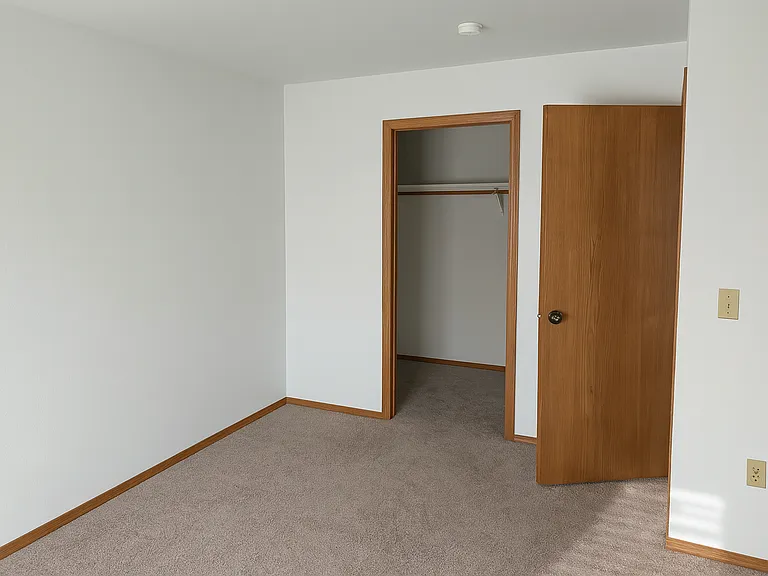 2285 S Thompson Dr #2 — Photo 4