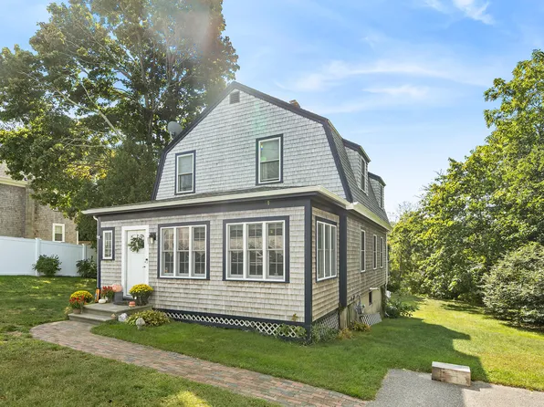 10 Cotuit Road, Bourne, MA 02532