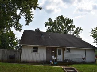 257 E Harrison St, Mooresville, IN 46158