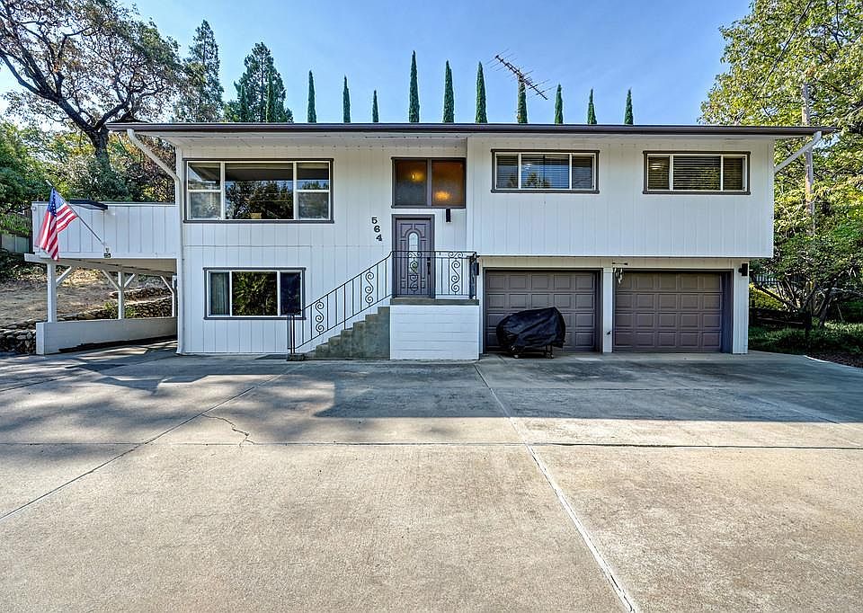 1st image of 564 Cribbs Rd