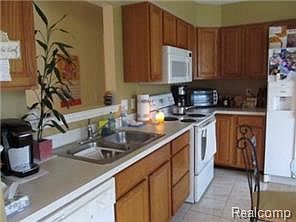 5th image of 8917 Ironwood Dr #18
