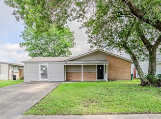3705 Crawford Dr, Pasadena, TX 77503