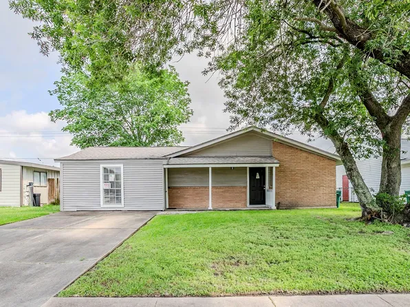 3705 Crawford Dr, Pasadena, TX 77503