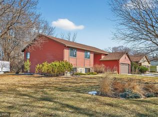 1481 Sextant Ave E, Maplewood, MN 55109