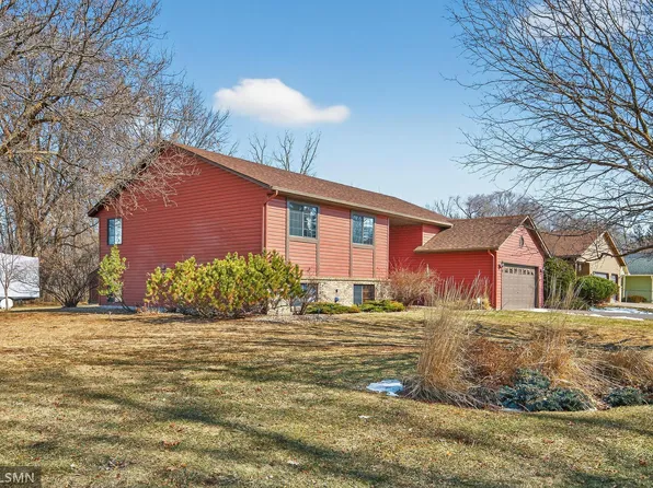 1481 Sextant Ave E, Maplewood, MN 55109