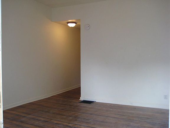2nd image of 229 S 14th St