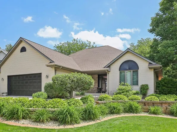 401 St Andrews Court, Waunakee, WI 53597