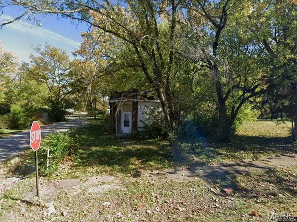 1454 N 49th St, East Saint Louis, IL 62204